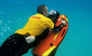 SEABOB-RESCUE in actie elektische waterjet SEABOB duik reddingen zoekacties