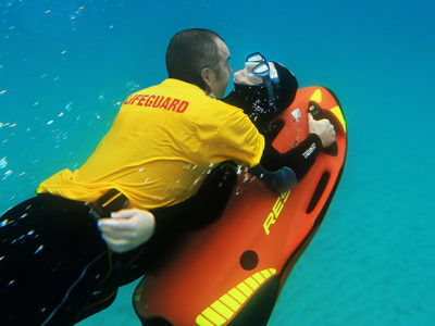 SEABOB-RESCUE in actie elektische waterjet SEABOB duik reddingen zoekacties