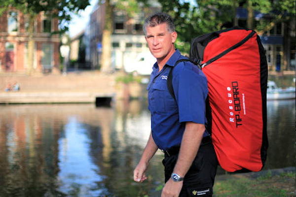 Rescue TIP BOARD reddingsvlot-water en ijsreddingen oppervlakreddingen drenkeling redden brandweer hulpdiensten