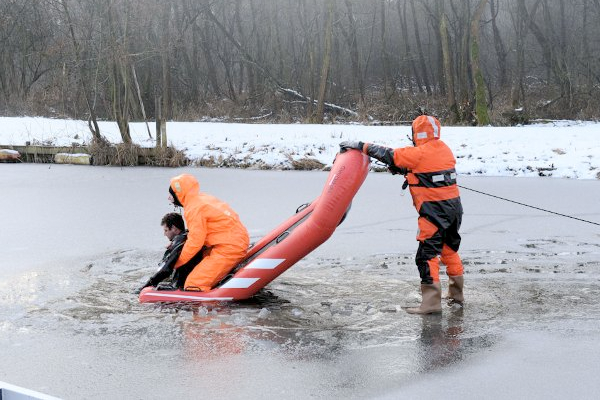 Rescue TIP BOARD reddingsvlot-water en ijsreddingen oppervlakreddingen drenkeling redden brandweer hulpdiensten