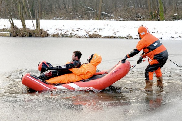 Rescue TIP BOARD reddingsvlot-water en ijsreddingen oppervlakreddingen drenkeling redden brandweer hulpdiensten