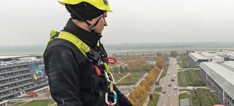 veiligheidsharnas-Edelrid--werken-op-hoogte--HONOR-Safety-&-Consultancy-Almere